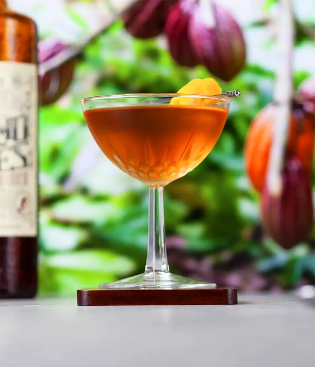 Mezcal cocktail “Cocoa Smoke”