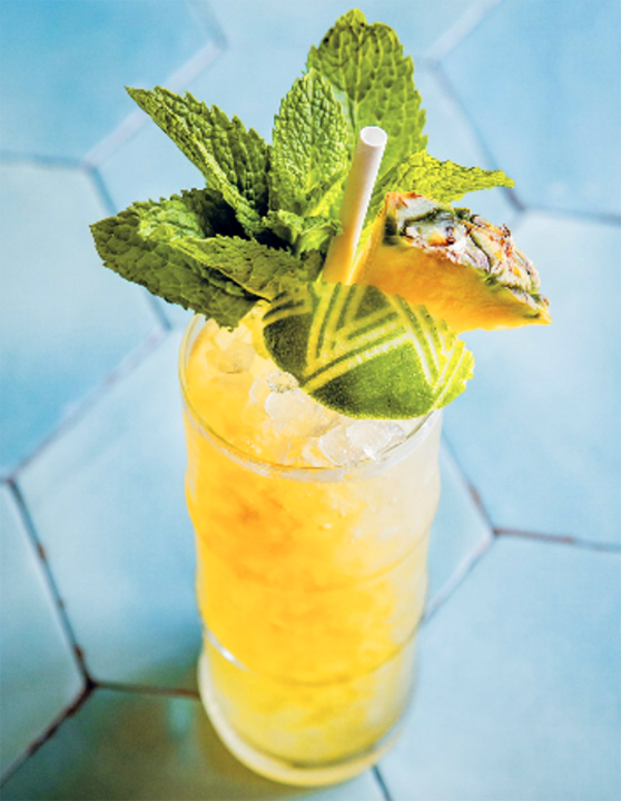 Mezcal-Cocktail “Strangers in Paradise”