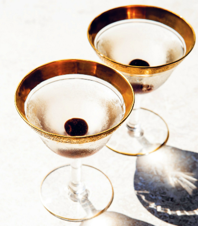 Mezcal-Cocktail “Süßer Mezcal Martini”